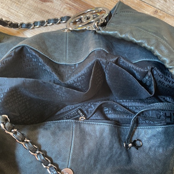 CHANEL COCO CABAS XL charcoal/black caviar leather tote with silver hardware. - Picture 17 of 17